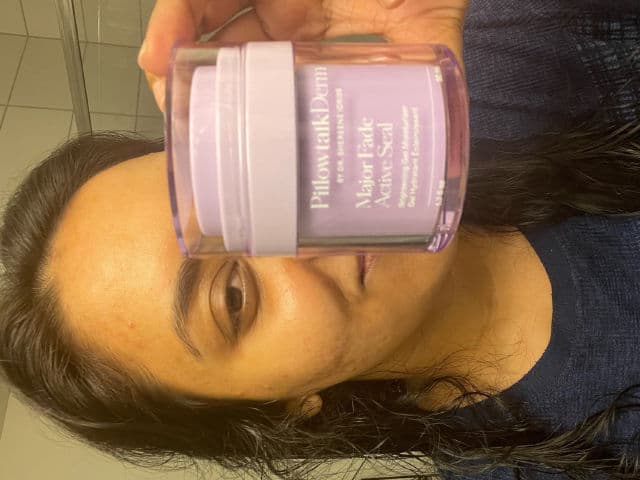 PillowtalkDerm Major Fade Active Seal Moisturizer review photo by GauriChauhan