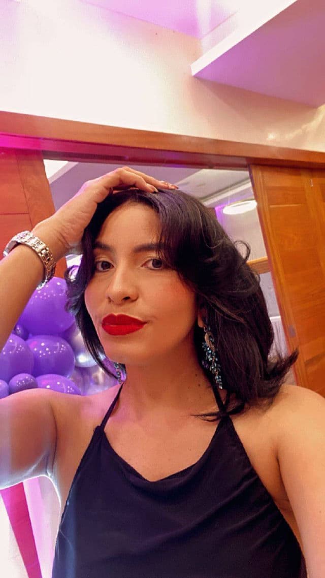 Revlon ColorStay Suede Ink Lipstick  review photo by Knrc