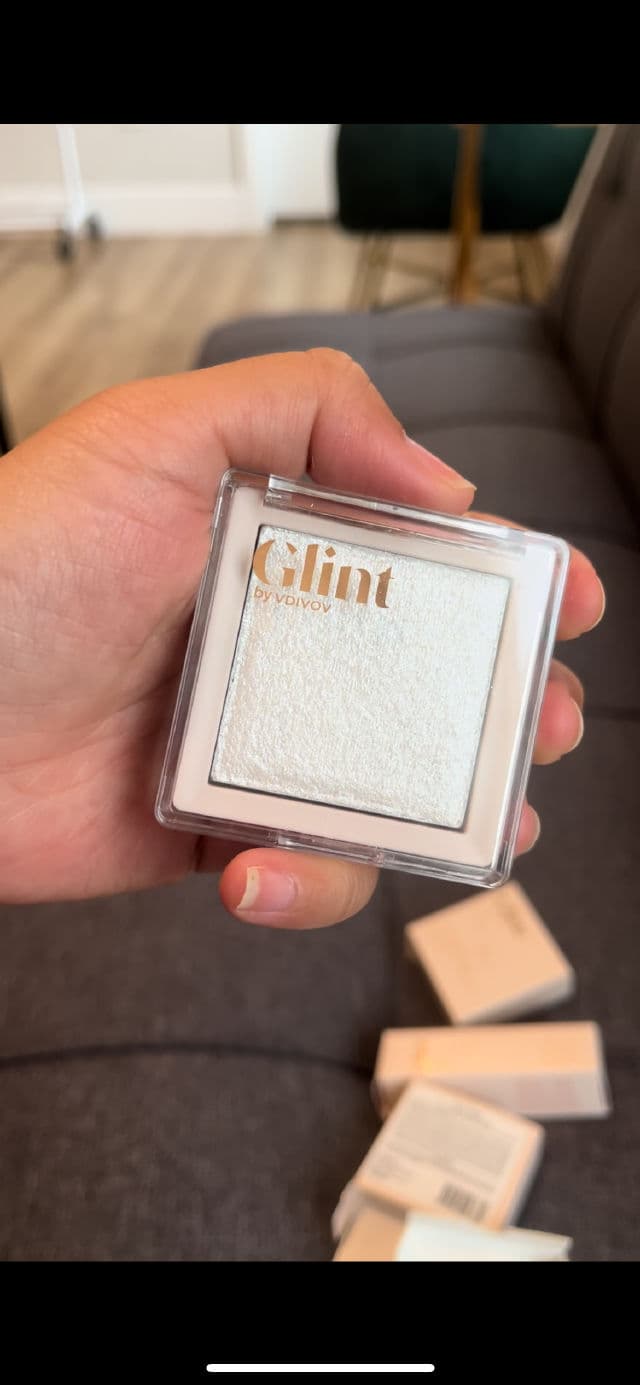 Glint 01 Dewy Moon review photo by Skincarediaryy