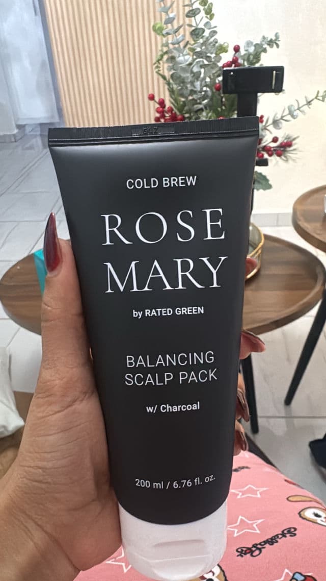 Rated Green Cold Brew Rosemary Balancing Scalp Pack with Charcoal review photo by profescarlet