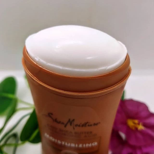 SheaMoisture Raw Shea Butter & Hyaluronic Acid Moisturizing Antiperspirant Deodorant Stick review photo by Deedee1