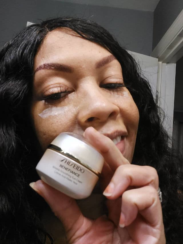 Shiseido Benefiance Wrinkle Smoothing Eye Cream review photo by Deedee1