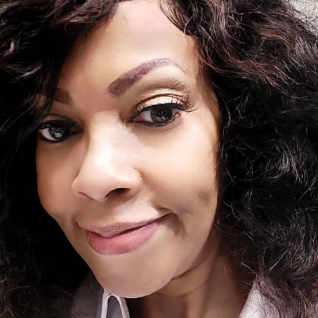 Bobbi Brown Long-Wear Cream Shadow Stick review photo by Deedee1