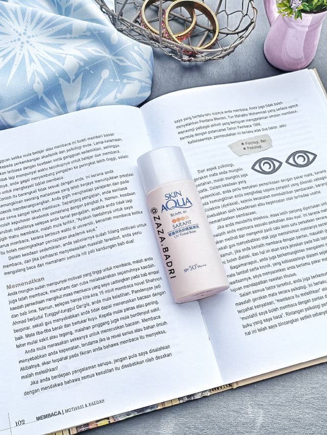 SKIN AQUA Sunplay Sarafit UV Tinted Base SPF50 PA+++ review photo by zazabadri