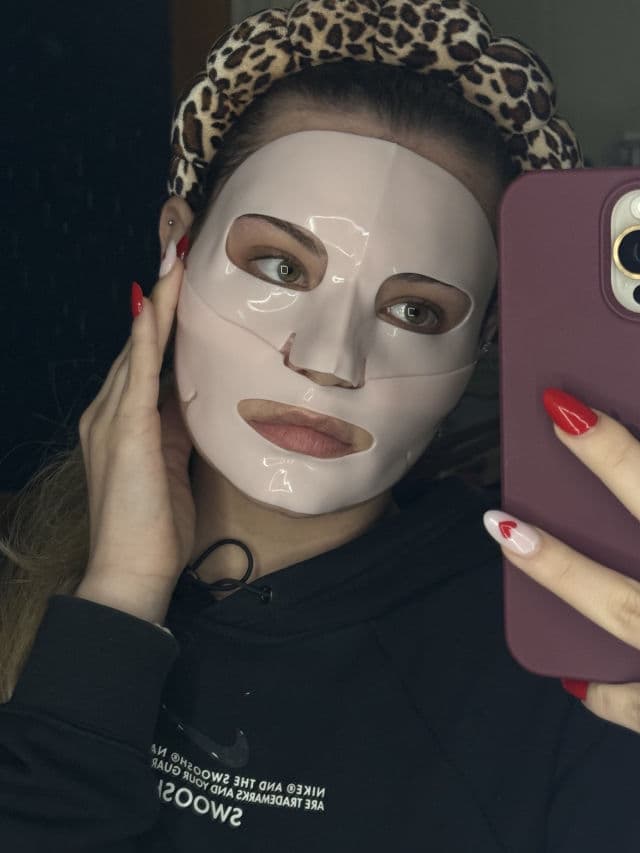 Caudalie Paris Vinopure Skin Perfecting Serum review photo by Bahar