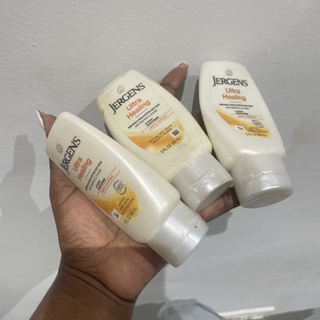 Jergens Ultra Healing Extra Dry Skin Moisturizer review photo by Adaorah