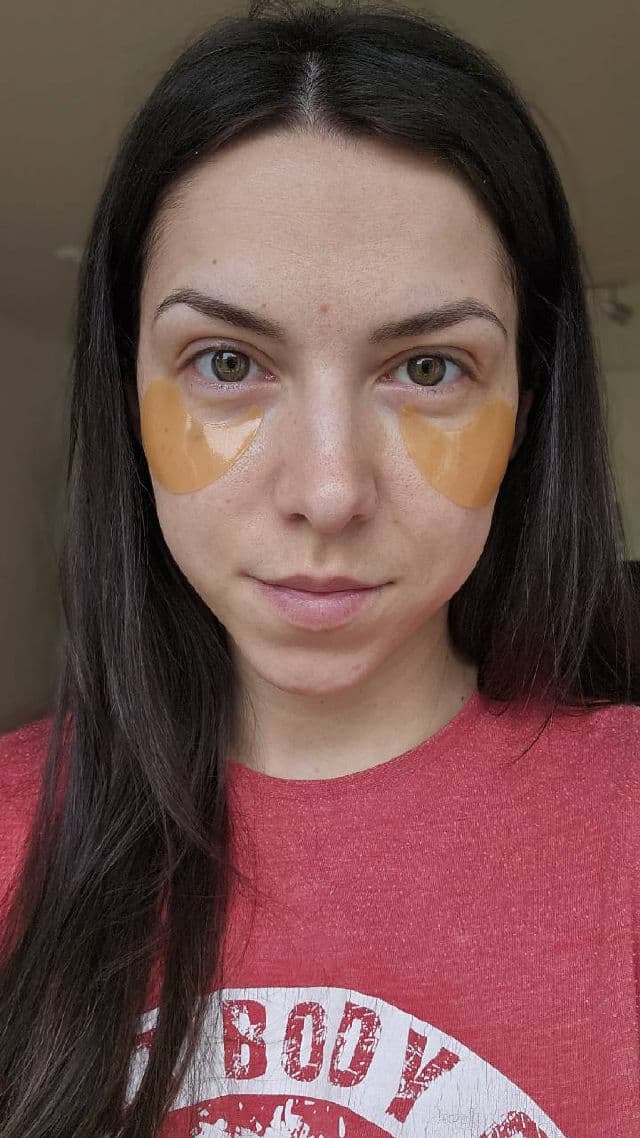 EYENLIP Hydrogel Eye Patch - Salmon Oil & Peptide review photo by blossomevibe