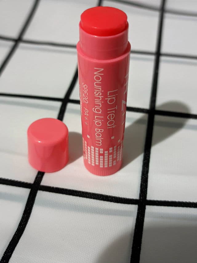 IN2IT Strawberry Lip Treat SPF 20 PA++ review photo by amirhafizz