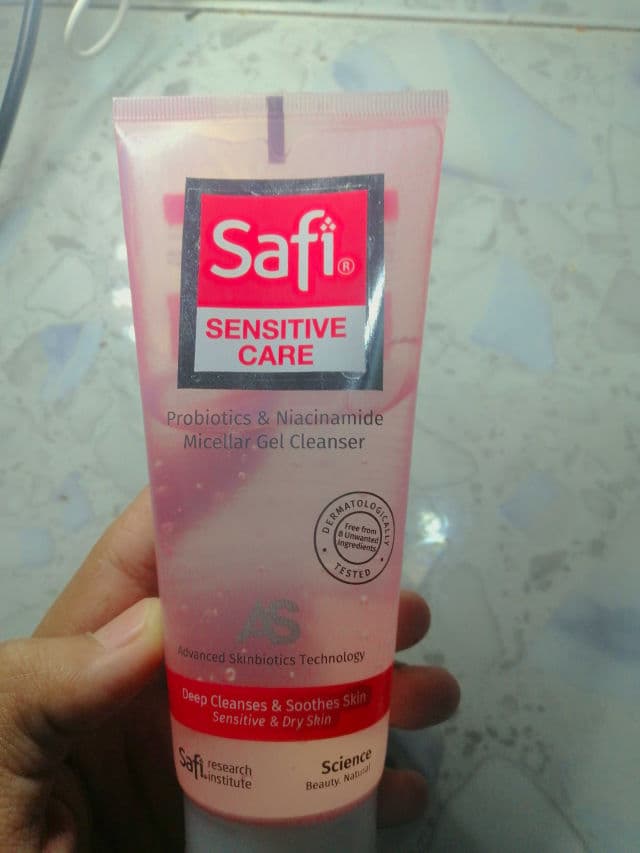 Safi Sensitive Care Probiotics & Niacinamide Micellar Gel Cleanser review photo by amirhafizz
