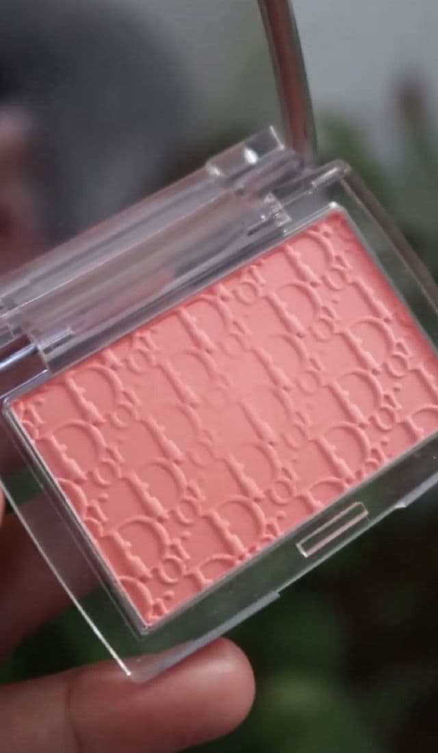 Dior Backstage Rosy Glow Blush 004 Coral review photo by willworkformascara