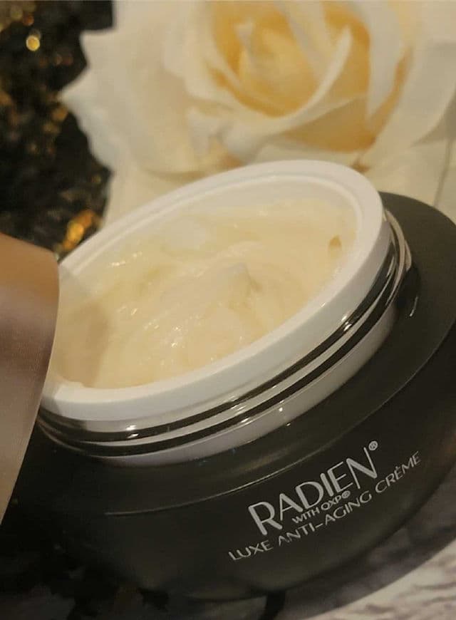 Radien with QXP Luxe Anti-Aging Renewal Crème review photo by ColleenDoc1996