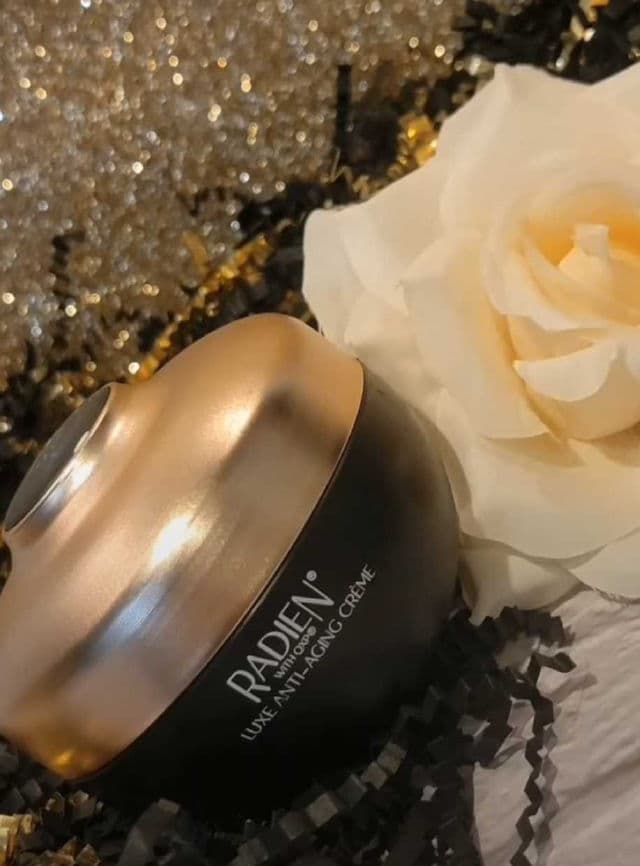 Radien with QXP Luxe Anti-Aging Renewal Crème review photo by ColleenDoc1996