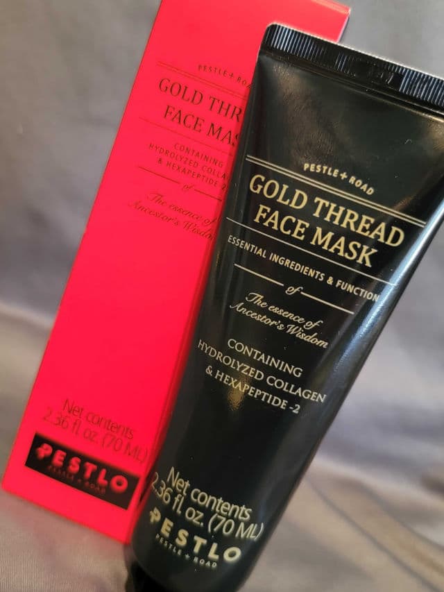 Pestlo Gold Thread Face Mask review photo by ColleenDoc1996