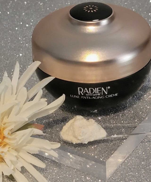 Radien with QXP Luxe Anti-Aging Renewal Crème review photo by ColleenDoc1996