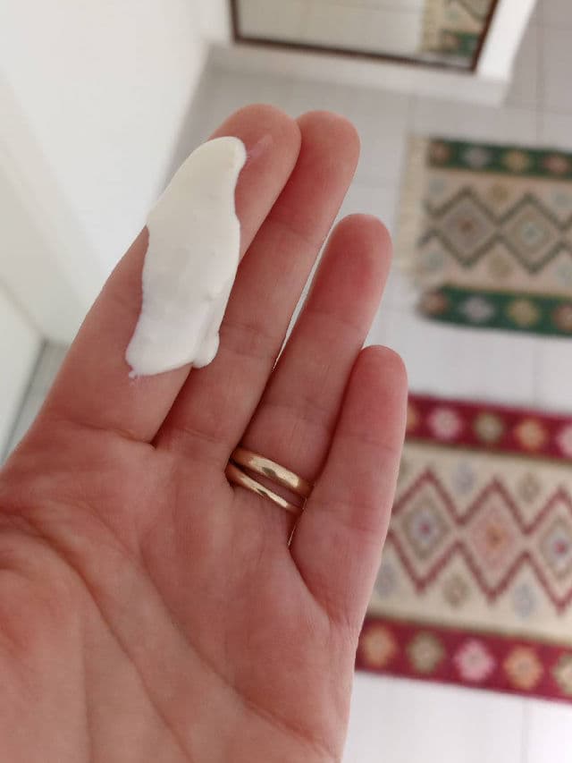 Rilastil Fluido SPF100+ review photo by MayoAna