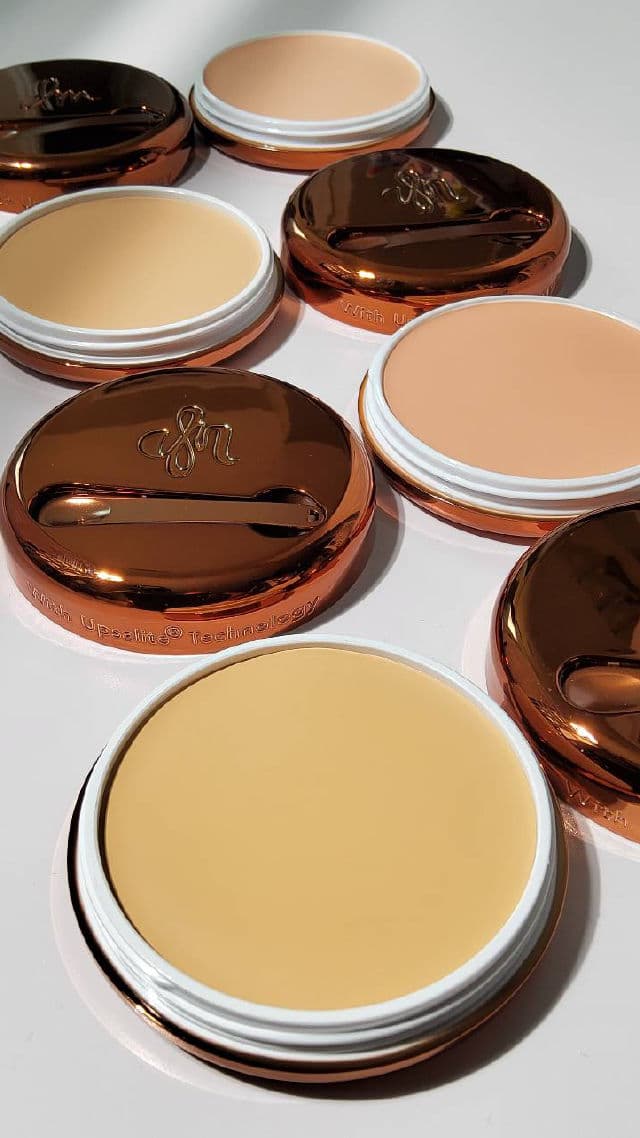 Danessa Myricks Yummy Skin Blurring Balm Powder review photo by Hendrika01