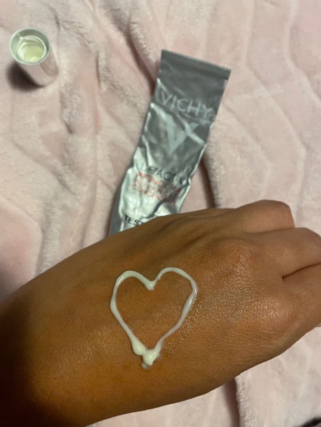 Vichy Laboratories LiftActiv Retinol HA Concentrate Anti-Wrinkle Face Serum review photo by Beri1872