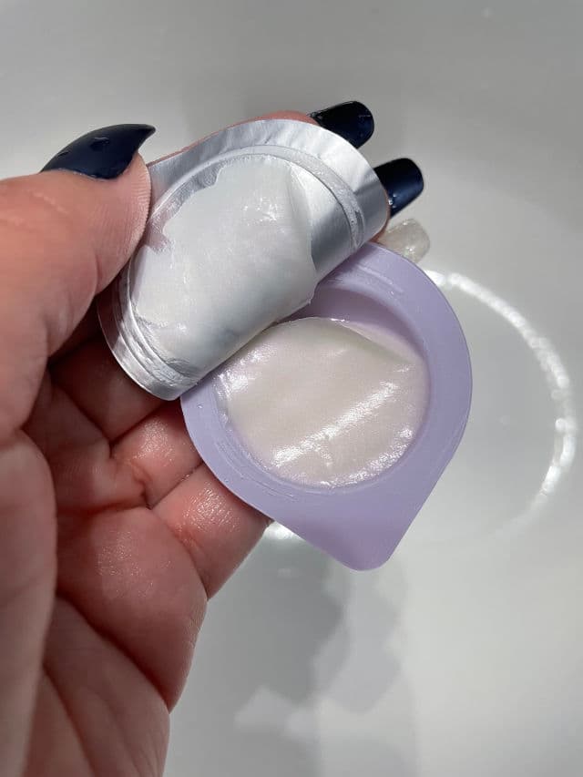 Huda Beauty Honey Balm Jelly Moisturizer review photo by Beri1872