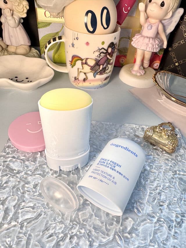 Ongredients Daily Fresh Sun Stick SPF 50+ PA++++ review photo by freshmochiskin