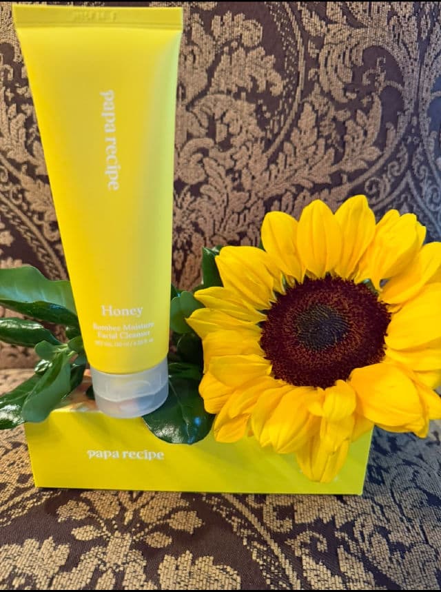 PAPA RECIPE Bombee Honey Moisture Facial Cleanser review photo by CharmedCreations