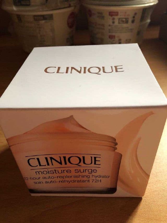 Clinique Moisture Surge Intense 72H Lipid-Replenishing Hydrator review photo by izaKitty