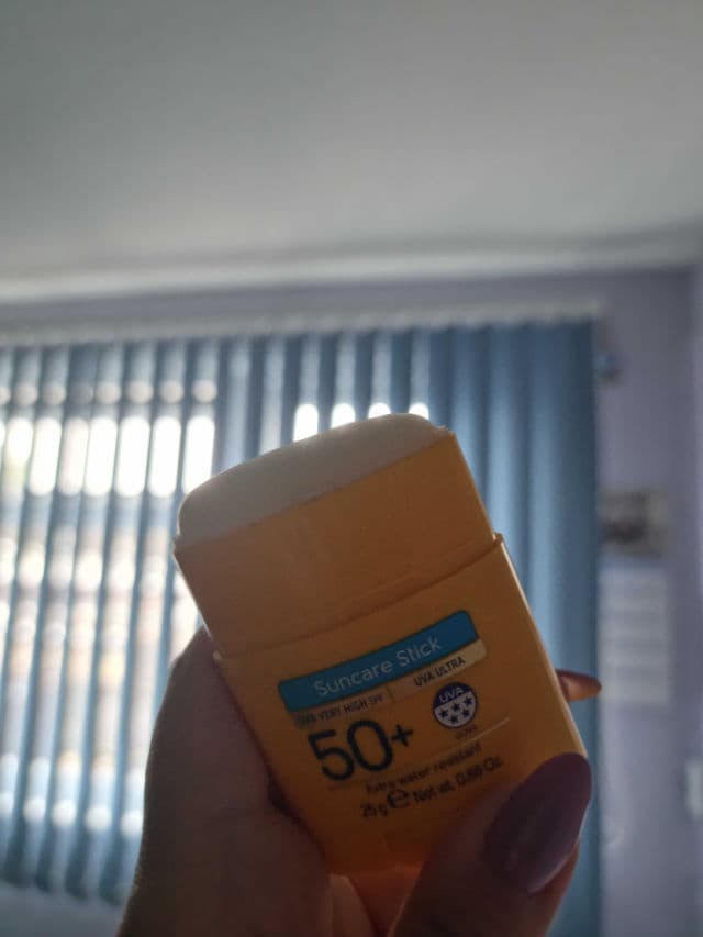 Boots Soltan Kids Suncare Stick SPF50+ review photo by izaKitty
