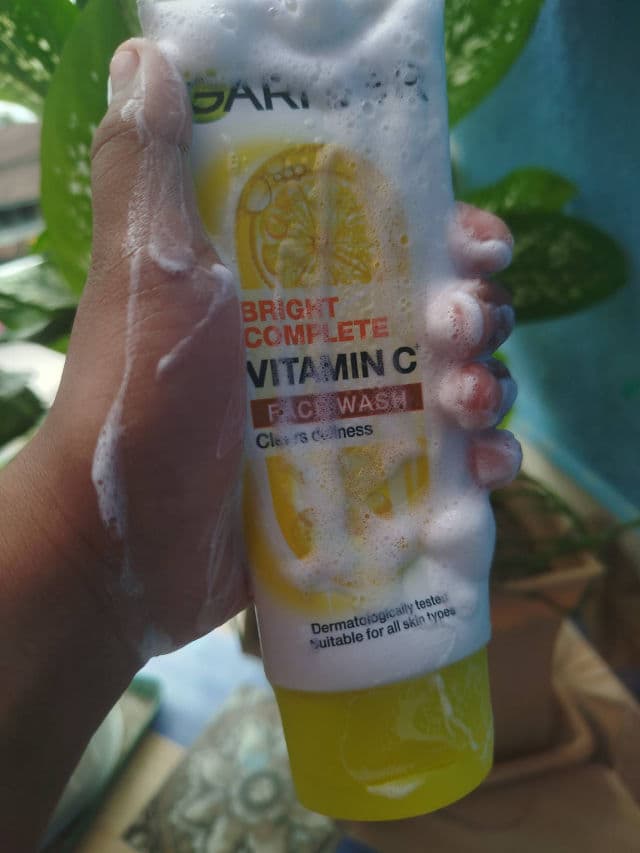 Garnier Bright Complete Vitamin C Gel Wash review photo by ishatamang