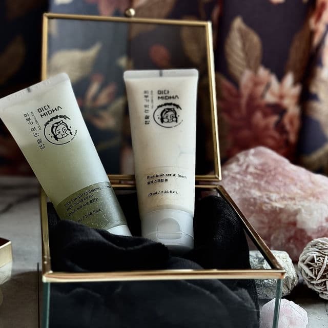 Midha Rice Foam Cleanser review photo by Asmei