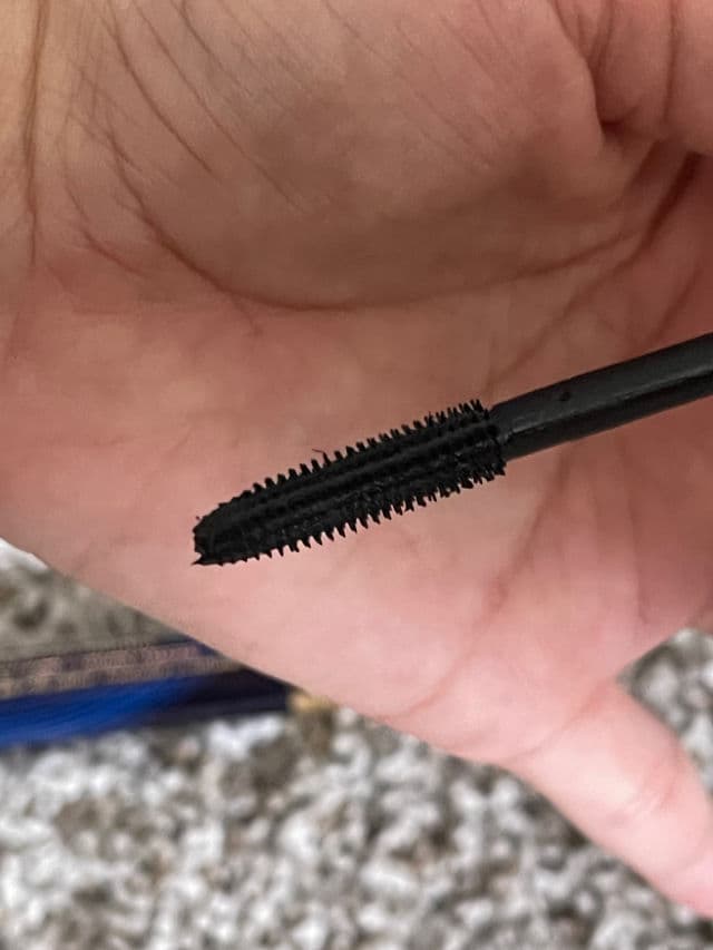 Estee Lauder Sumptuous Extreme Lash Multiplying Volume Mascara review photo by callmemrsgallego