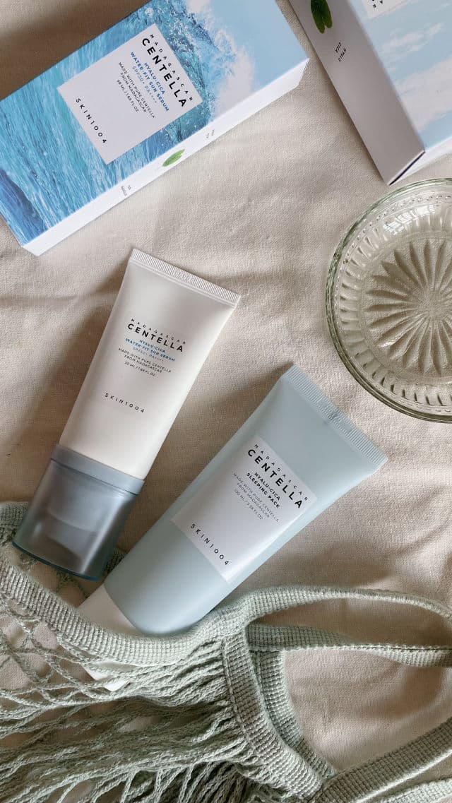 SKIN1004 Madagascar Centella Hyalu-Cica Water-Fit Sun Serum SPF50+ PA++++ review photo by skinvestment