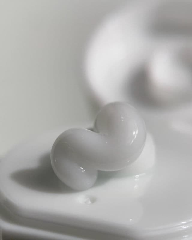 BENTON Heartleaf Cream review photo by poetrydiane