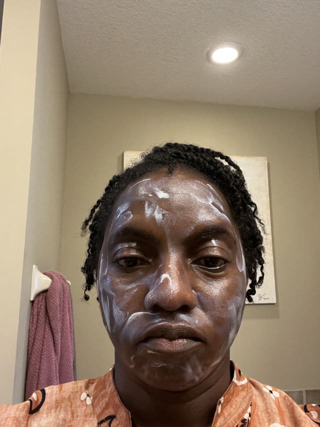 SKIN1004 Madagascar Centella Hyalu-Cica Water-Fit Sun Serum SPF50+ PA++++ review photo by Tianga