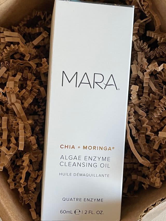 Mara Beauty Chia + Moringa Algae Enzyme Cleansing Oil review photo by Browneyedgurl
