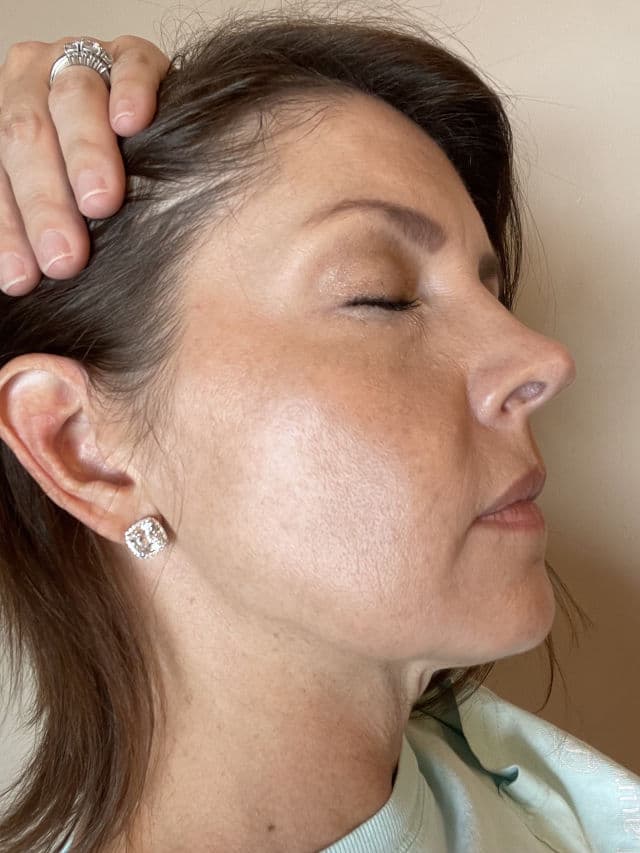 Hourglass Cosmetics Veil Hydrating Skin Tint review photo by Browneyedgurl