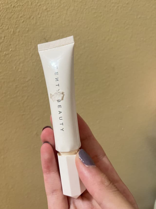 Fenty Beauty Pro Kiss'r Luscious Lip Balm review photo by yueong