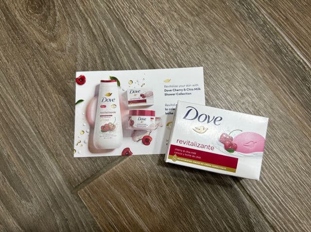 Dove Revitalizante Cherry & Chia Milk Beauty Bar review photo by pris9