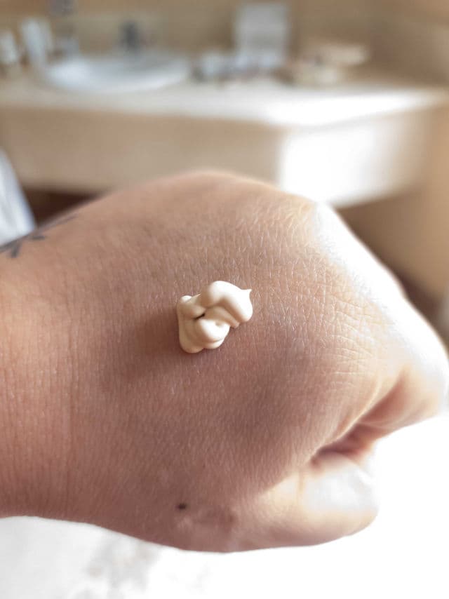 AMUSE #02 Bare review photo by Clarab13