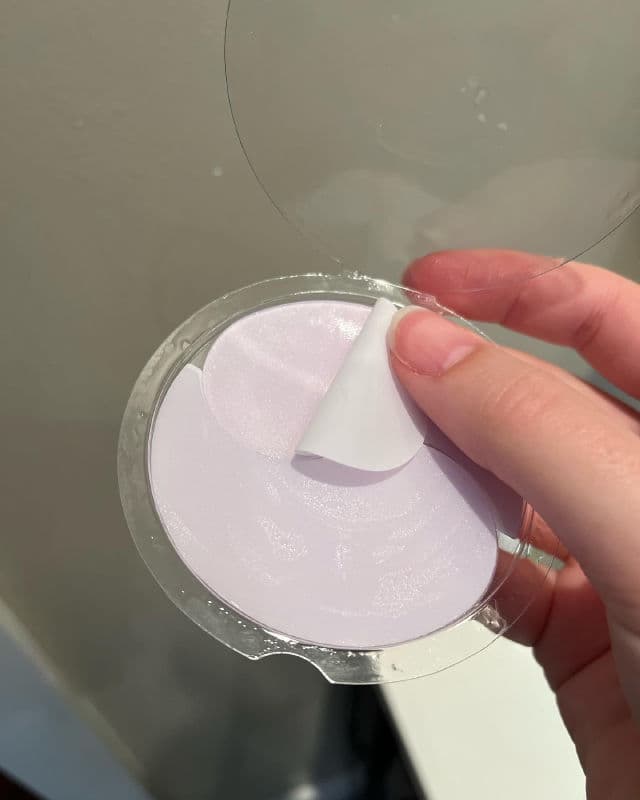 APRIL SKIN 25% Collagen Brightening & Wrinkle Smoothing Purple Eye Patches review photo by ReeneeReviews