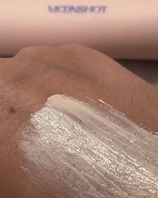 Moonshot Performance Tone Up Fixer SPF50+ PA++++ review photo by ReeneeReviews