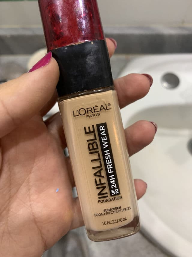 L'Oreal Paris Infallible 32H Freshwear Foundation SPF 25 review photo by cams99
