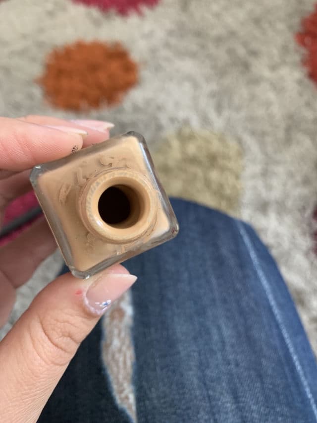 Neutrogena SkinClearing Liquid Makeup review photo by cams99