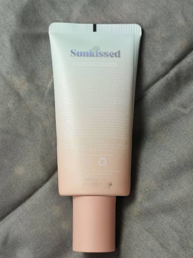 Simply HUE Barefaced Sunkissed Illuminating Sunscreen SPF 30 PA +++ review photo by PickyGlay