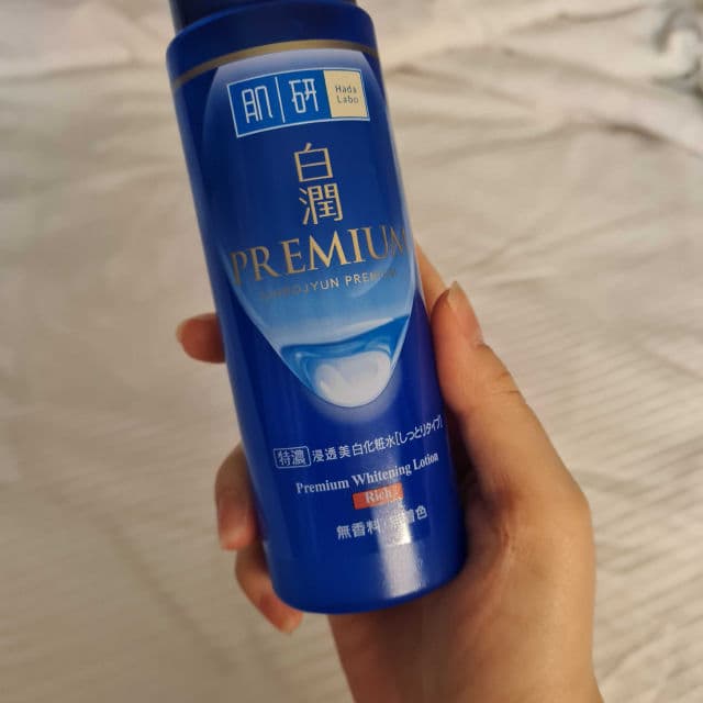 Hada Labo Premium Whitening Lotion (Rich) review photo by Sydnie