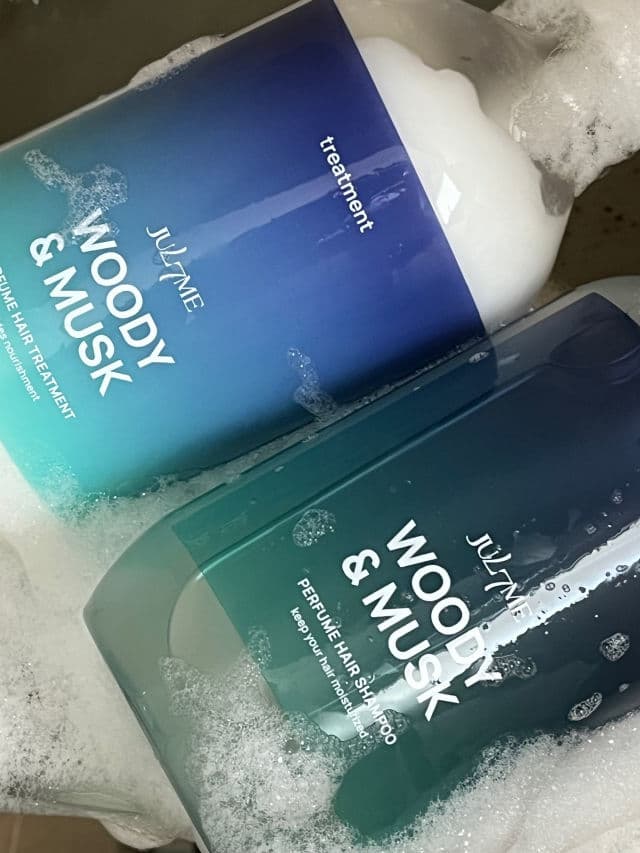 JULYME Woody & Musk review photo by Sydnie