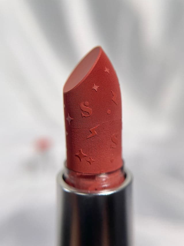 Somethinc 01 Bishop review photo by leonamaitrea