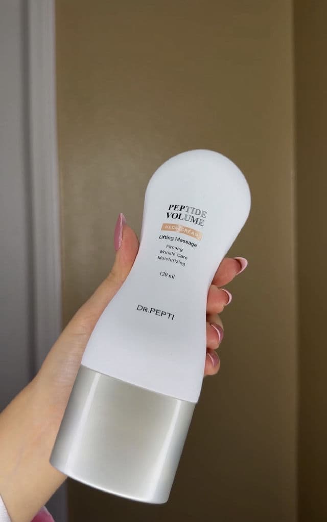 Dr.Pepti Peptide Volume Neck Cream review photo by zairawaded