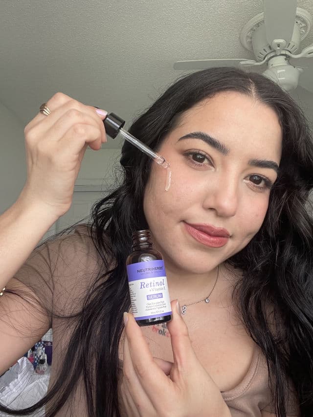 Neutriherbs Retinol Serum + Vitamin E review photo by Cynthiasuna