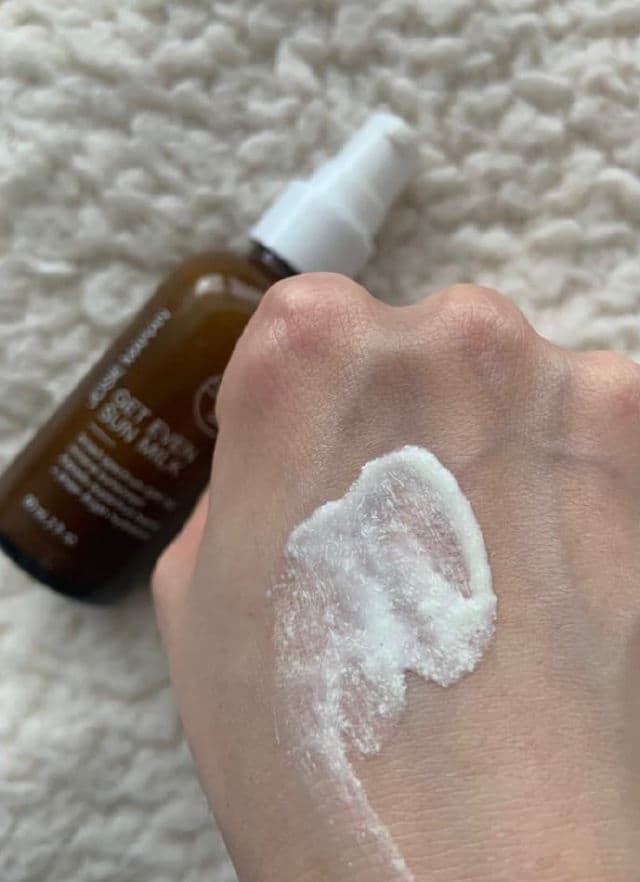 Josie Maran Cosmetics Get Even Sun Milk SPF 33 review photo by Sarcolynna