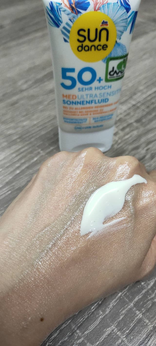 Sundance MED Ultra Sensitive Sonnenfluid LSF50+ review photo by devydshop