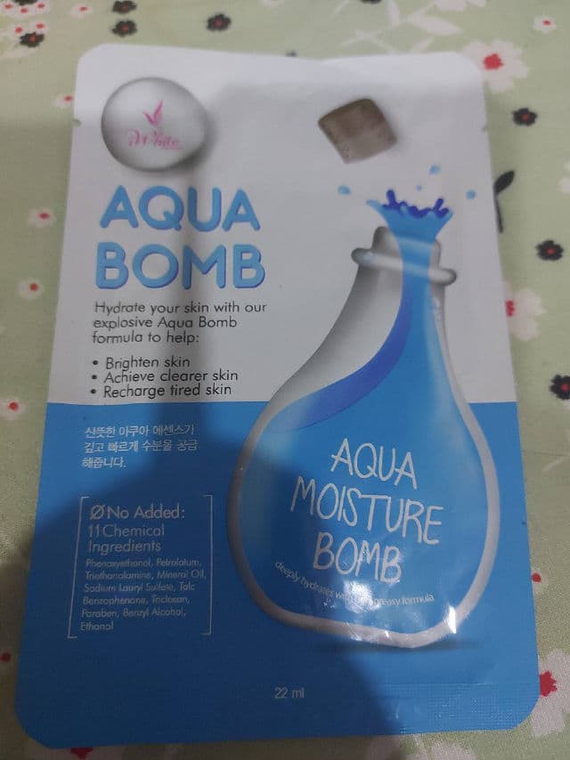 iWhite Korea Aqua Bomb Mask Sheet review photo by caerusnana